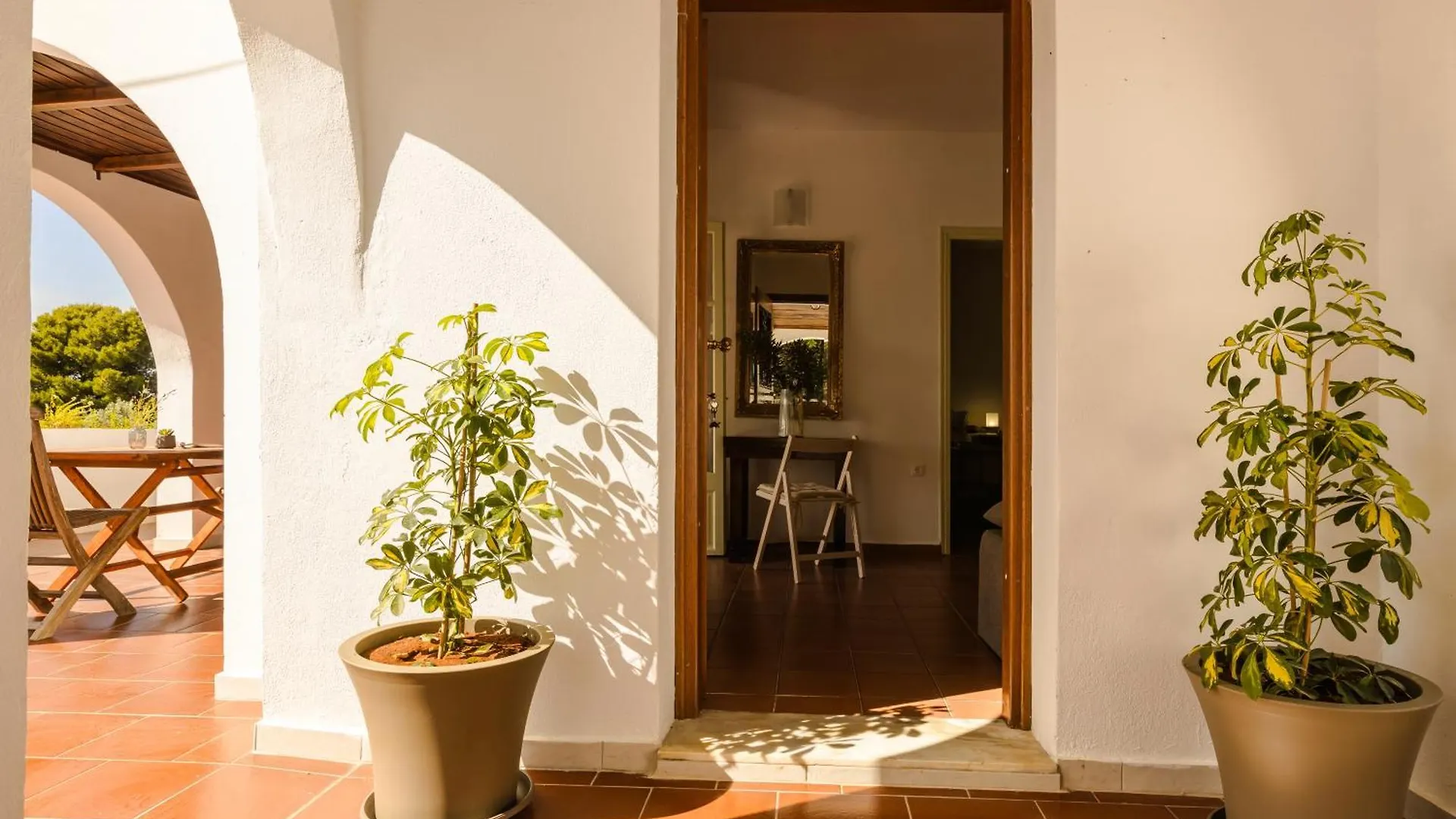 Villa Noi- Noi The Apartment Antipata  Antipata (Erisos)